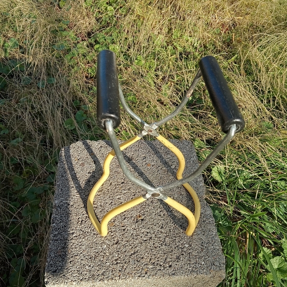 VTG Ball canning tongs/jar lifter/grabbers - Picture 3 of 3